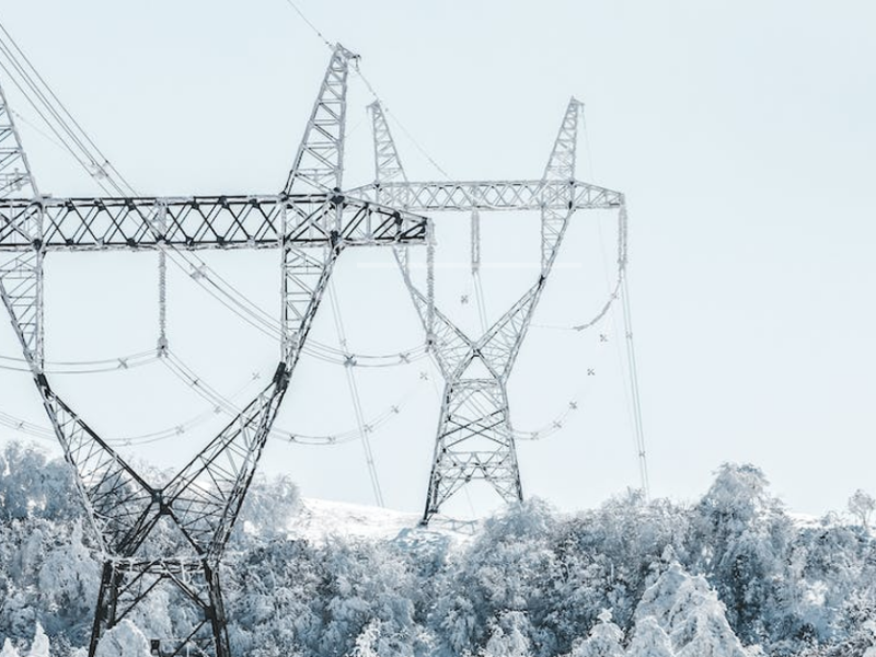 Dem leaders introduce flagship energy bill concept